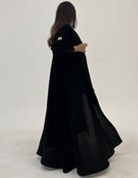 عباية جاكار كلوش أكمام بأزرار