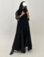 شامواه أسود كلوش مع جوخ مطرز كسرة من الخلف