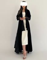 كريب مع دانتيل فرنسي فاخر جوانب وأكمام