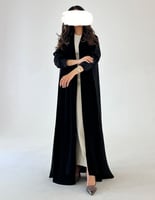 عباية ملكي كلوش ياقة طويلة من الامام وتفته