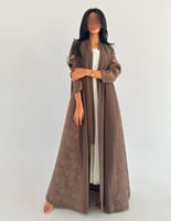 كريب ياباني بني فاتح مع جاكار حرير في الجوانب