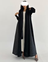 كريب ملكي مع جوانب تفته واطراف كلوش