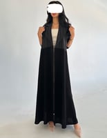 عبايه جاكار مع كريب قصة رسمية كلوش