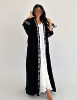 كريب ملكي مطرز لون لافندر قصة ربع بشت