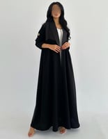 كريب ملكي وجاكار واقف كلوش