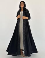 كريب صيفي مطرز اسود كلوش اكمام استرتش ضيقة