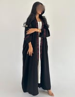 كريب ملكي مطرز بدرجات العنابي ربع بشت