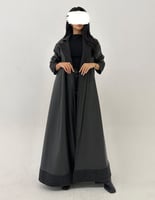 جلد نص كلوش مع فرو