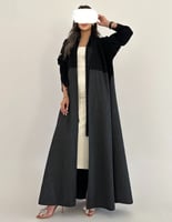 عباية نص كريب وتفته كم بفتحة كلوش