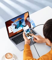 / سلك شاحن يوجرين USB إلى آيفون بطول 1 م - أسود