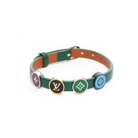 اسوارة جلد ملون