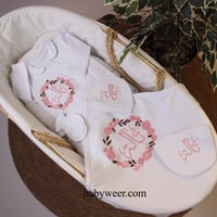 طقم مواليد بنات بتطريز الورد5 قطع