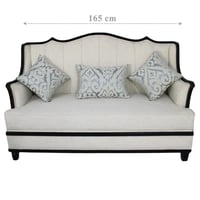 كنب كلا سيك لون بيج خشب لون اسود