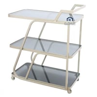 عربية تقديم لون شمباني 3 دور زجاج اسود شفاف