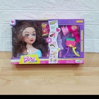 لعبة مكياج دمية