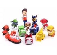 مجموعة مجسمات باو دوجي شخصية واحده عشوئية مع مركبة