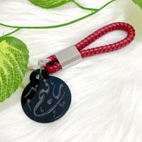 تعليقة مفاتيح أكريليك مع ميدالية