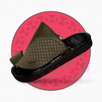 حذاء شرقي كلاسيك