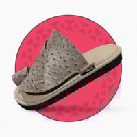 حذاء شرقي جلد نعام