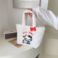 حقيبة هيلوكيتي صغيره المقاس 26*17 سم