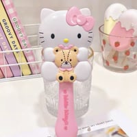 فرشة شعر هيلو كيتي