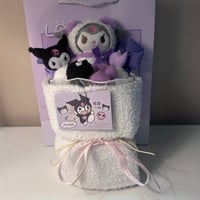 باقة كرومي مع كيس وكرت