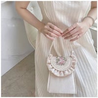 شنطة بتصميم فكتوري