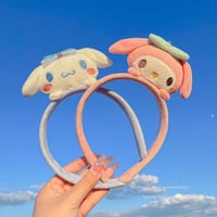 أطواق سانريو