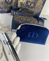 شنطة ديور مع المسكره