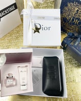 بوكس ديور { شنطة ديور الأصليه+عطر وكريم }