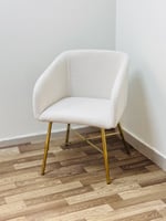 كرسي ارجل ذهبي