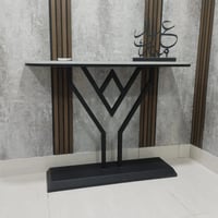 مدخل حديد أسود سطح بديل رخام