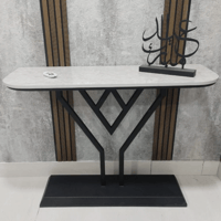 مدخل حديد أسود سطح بديل رخام