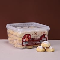 معمول بالقمح الأبيض ( مع رشة سكر )