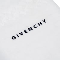 شماغ جيفنشي أبيض 2023 قطن100%