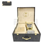 صندوق الإهداء الملكي مع مبخره بالاسم