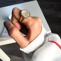 خاتم ملكي مرصع بالزركون البراق للنساء