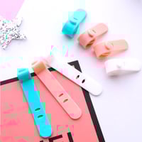 منظم أسلاك وشواحن