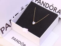 سلسال PANDORA قلب ذهبي