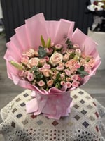 بوكيه همسة وردية