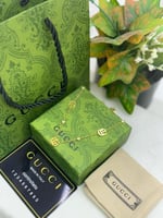 سلسال GUCCI ذهبي بفصوص