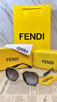 نظاره FENDI اطراف زيتي مطفي