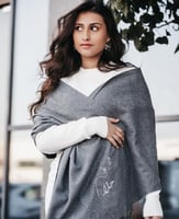 سكارف شتوي اسم او عباره