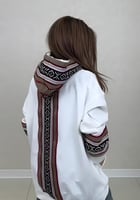 هودي شتوي سدو مطرز بتفاصيل انيقة