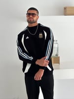 سويتر الأرجنتين الأسود الفخم من متجر لورد