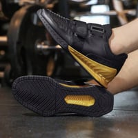 حذاء رفع اثقال