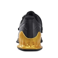 حذاء رفع اثقال