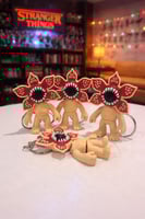 ميدالية ديموغورغون – 4 قطع – مسلسل Stranger Things