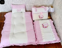 سرير مواليد مميز بالاسم