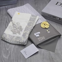 طقم قماش وشال فاخر مع سبحه راقية